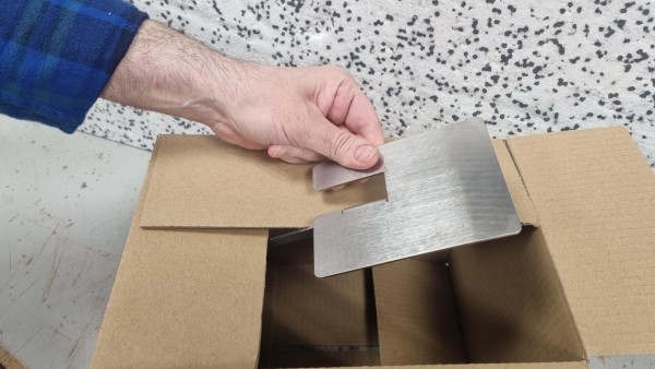 Deckelhalter (Flat Holder , KLAPPFIX) zum verschließen von Kartons, Klappenhalter Edelstahl